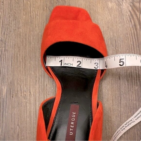 Uterqüe suede open toe block heels with leather lining and soles. Women's size 8 - Picture 13 of 13